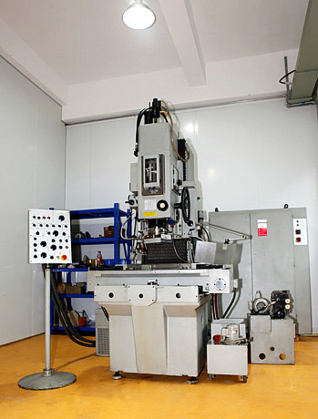 Super Precision Coordinate Grinding Machine 